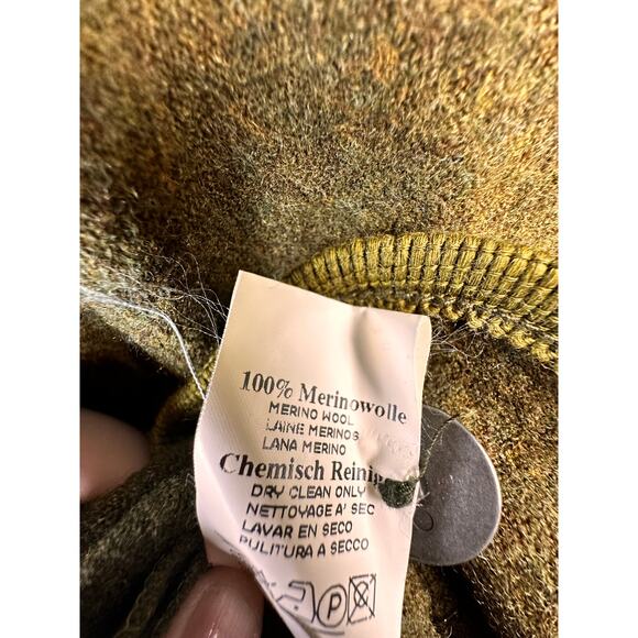 Giesswein Wool Sweater Womens 42 Olive Green Metal Tirol Coin Button Cardigan - Picture 9 of 10